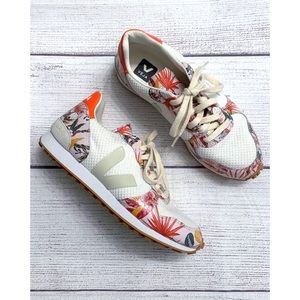 Veja Tropical Trainer Sneaker Shoes Size 8